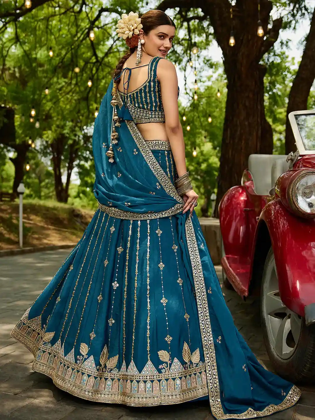 Elegant Teal Blue Embroidered Lehenga Choli Set – Radiate Grace and Grandeur
