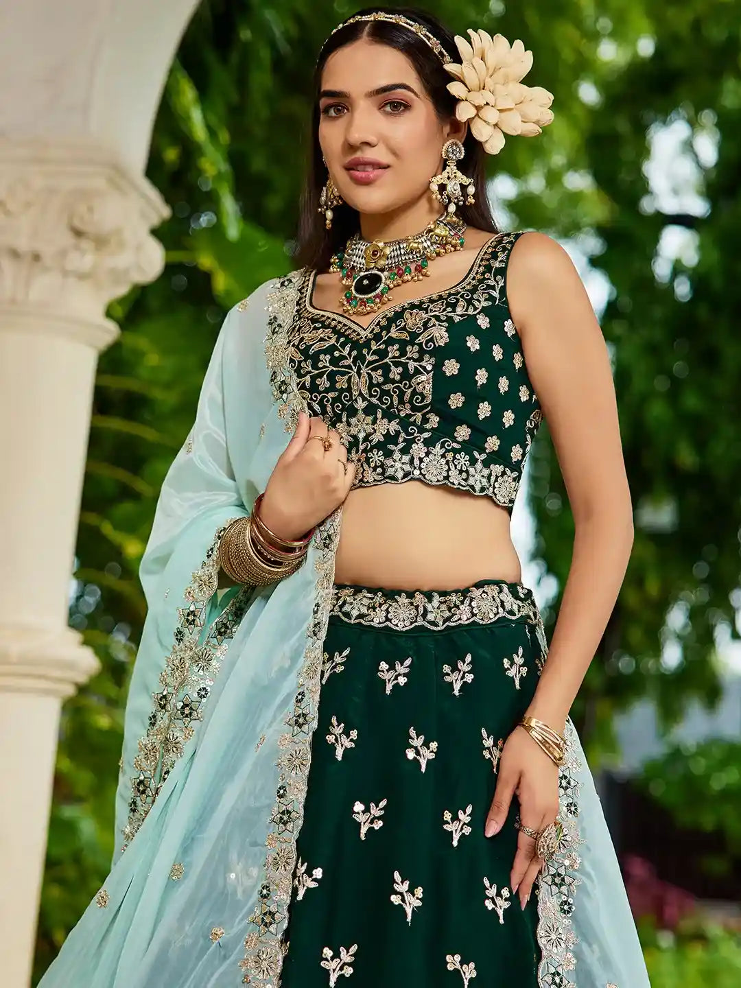 Royal Dark Green Floral Embroidered Lehenga Choli Set – A Regal Affair of Elegance